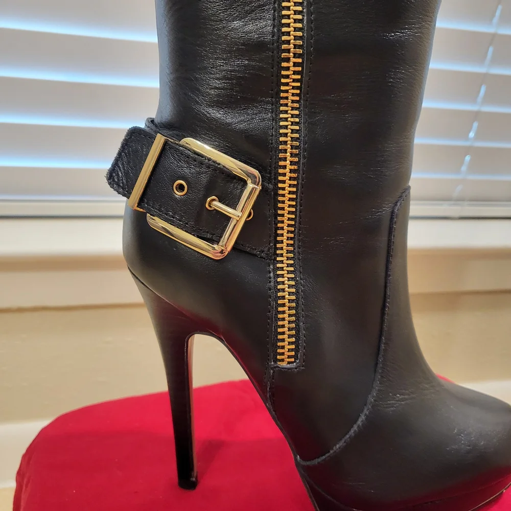 Aldo Knee High Stiletto Leather Boots - Picture 5 of 15